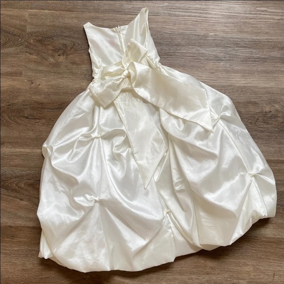 SOLD Elegant and Formal Princess Bride Dress Lot - Picture 8 of 8